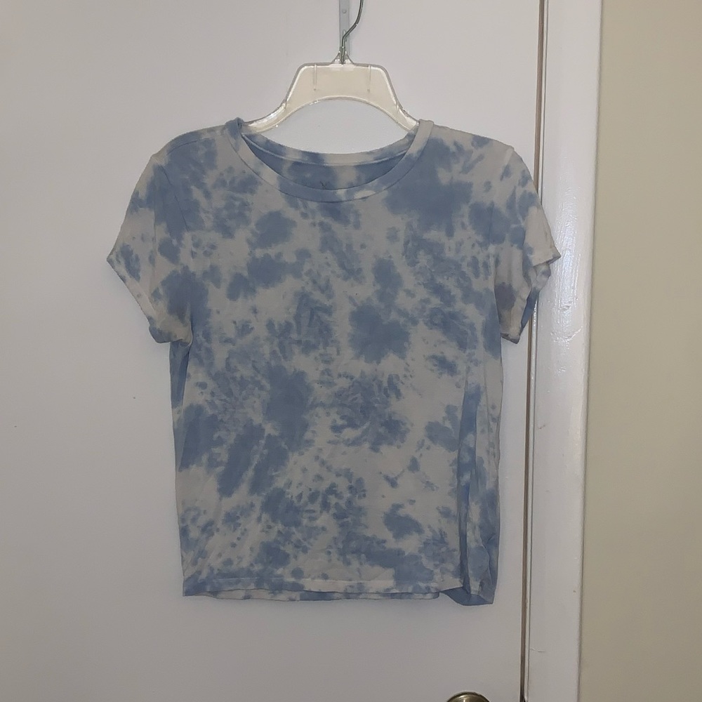 Soft and sexy American eagle t shirt